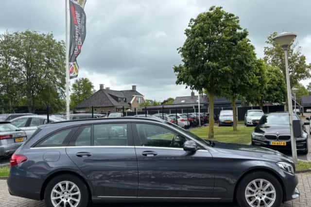 Mercedes-Benz C-Klasse (2016) thumbnail 5