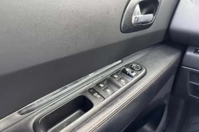 Peugeot 5008 (2012) thumbnail 21