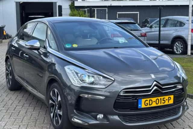 Citroën DS5 (2015) thumbnail 3