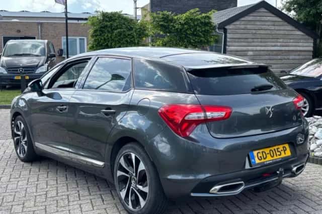 Citroën DS5 (2015) thumbnail 8