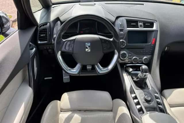 Citroën DS5 (2015) thumbnail 9