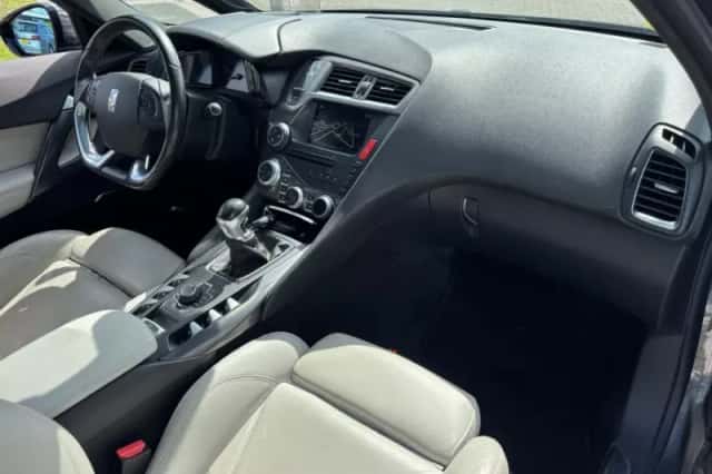 Citroën DS5 (2015) thumbnail 10