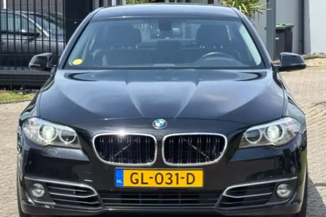 BMW 5-Serie (2013) thumbnail 2