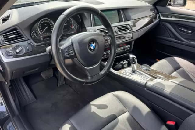 BMW 5-Serie (2013) thumbnail 11