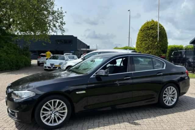 BMW 5-Serie (2013) thumbnail 8