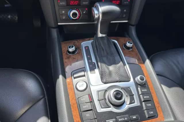 Audi Q7 (2014) thumbnail 15