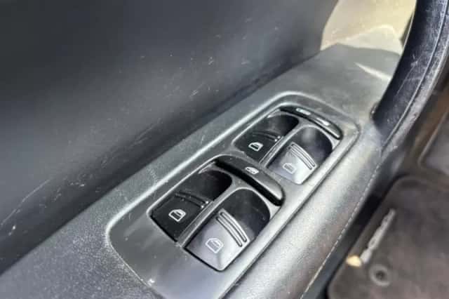 Porsche Cayenne (2005) thumbnail 16