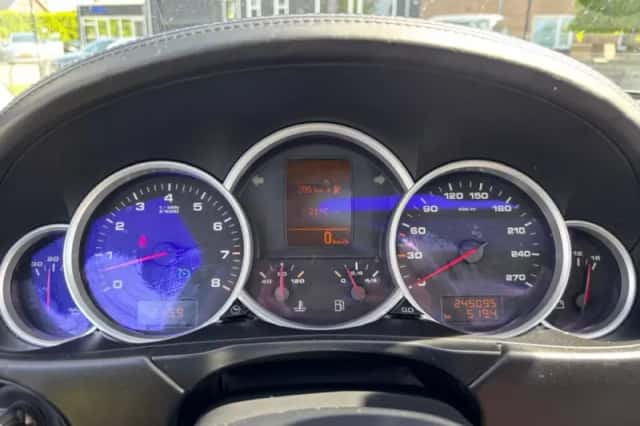 Porsche Cayenne (2005) thumbnail 17