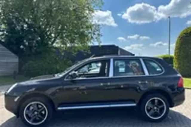Porsche Cayenne (2005) thumbnail 27