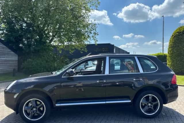 Porsche Cayenne (2005) thumbnail 5
