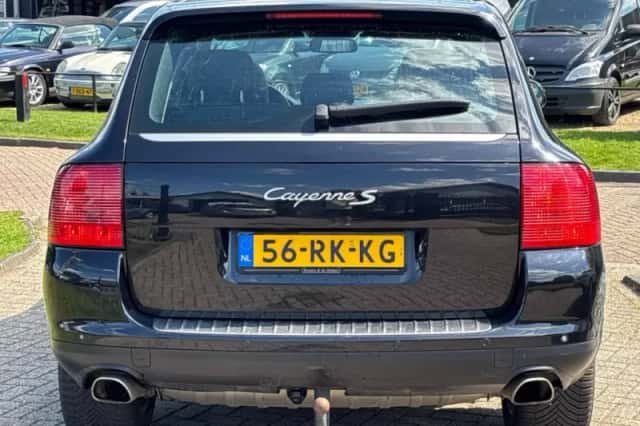 Porsche Cayenne (2005) thumbnail 7