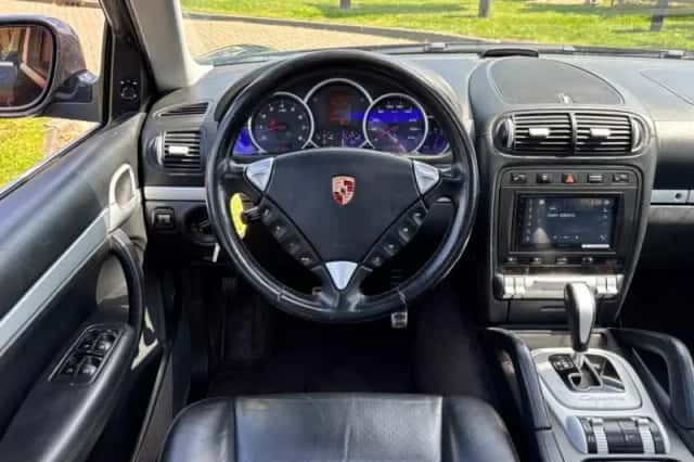 Porsche Cayenne (2005) thumbnail 9