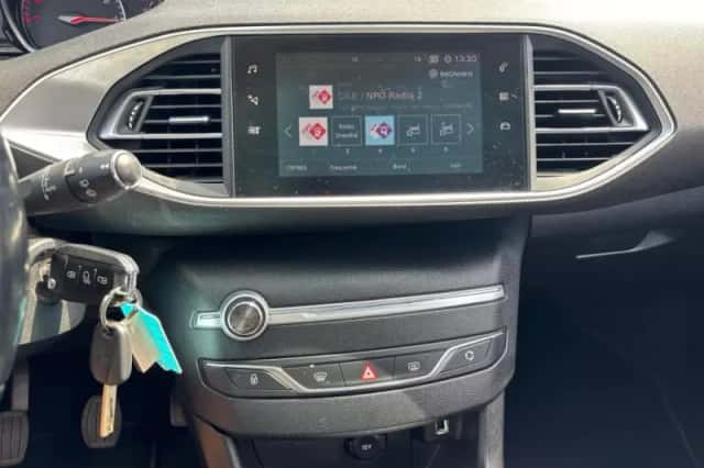 Peugeot 308 (2020) thumbnail 18