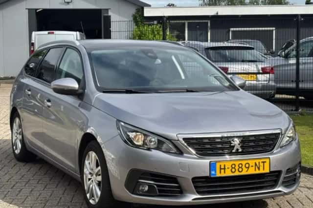 Peugeot 308 (2020) thumbnail 3