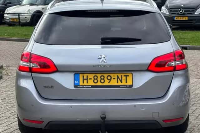 Peugeot 308 (2020) thumbnail 6