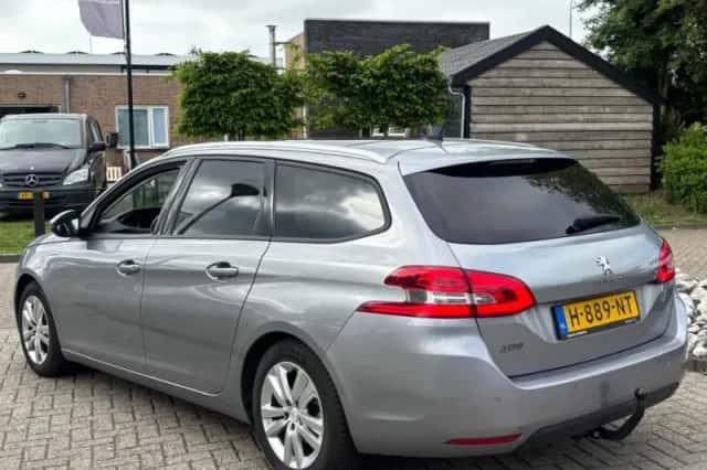 Peugeot 308 (2020) thumbnail 7