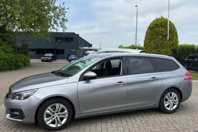 Peugeot 308 (2020) thumbnail 8