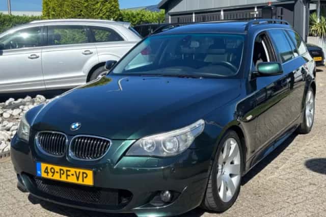 BMW 5-Serie (2004) thumbnail 1
