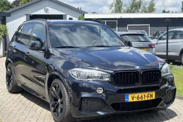 BMW X5 (2017) thumbnail 3