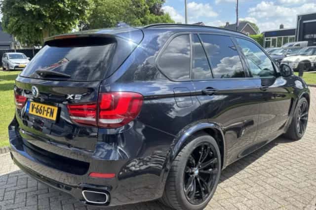 BMW X5 (2017) thumbnail 5