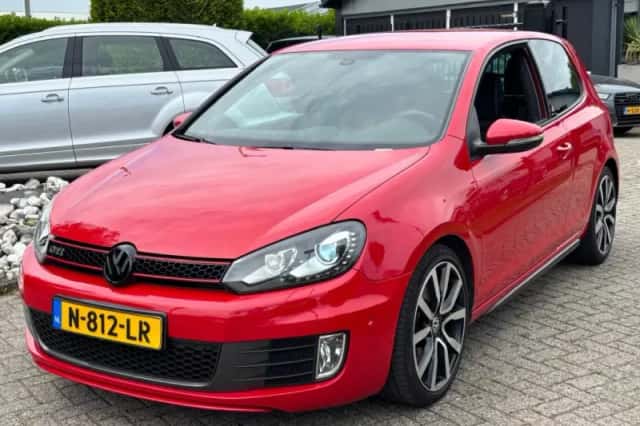 Volkswagen Golf (2012) thumbnail 1