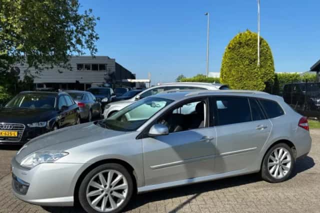 Renault Laguna (2008) thumbnail 5