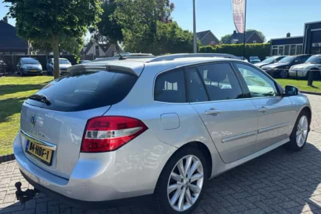 Renault Laguna (2008) thumbnail 6