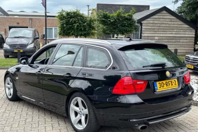 BMW 3-Serie (2011) thumbnail 6