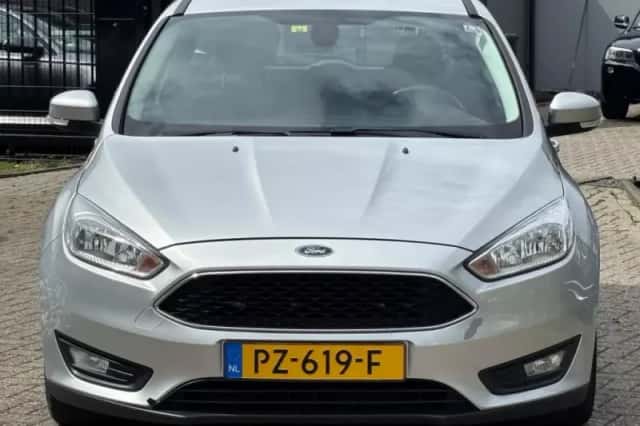 Ford Focus (2017) thumbnail 2