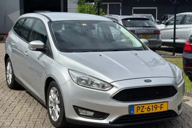 Ford Focus (2017) thumbnail 3