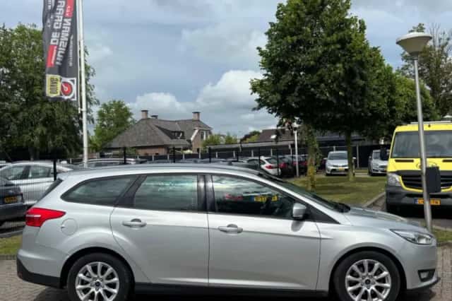 Ford Focus (2017) thumbnail 4