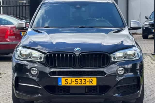 BMW X5 (2017) thumbnail 2
