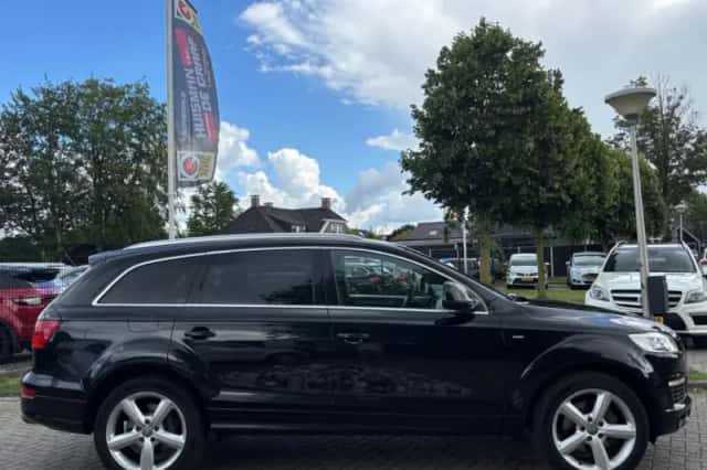 Audi Q7 (2007) thumbnail 5