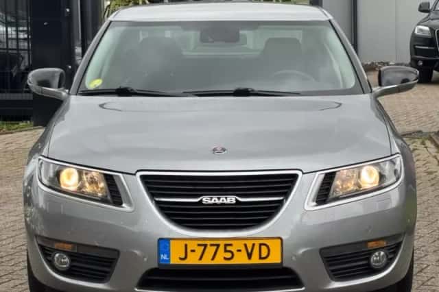 Saab 9-5 (2010) thumbnail 2