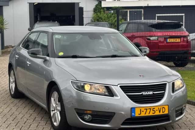 Saab 9-5 (2010) thumbnail 3