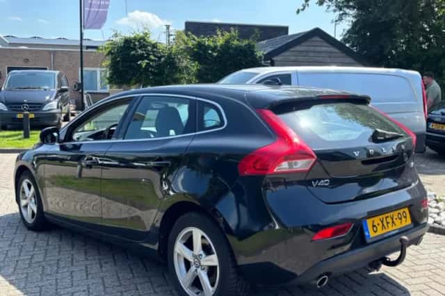 Volvo V40 (2014) thumbnail 5