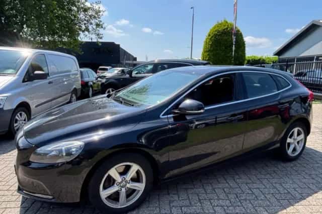 Volvo V40 (2014) thumbnail 6