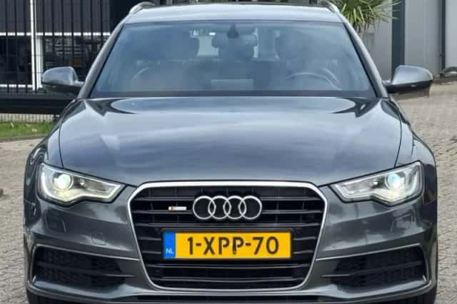 Audi A6 (2015) thumbnail 2