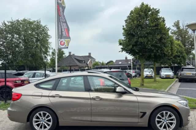 BMW 3-Serie (2014) thumbnail 4