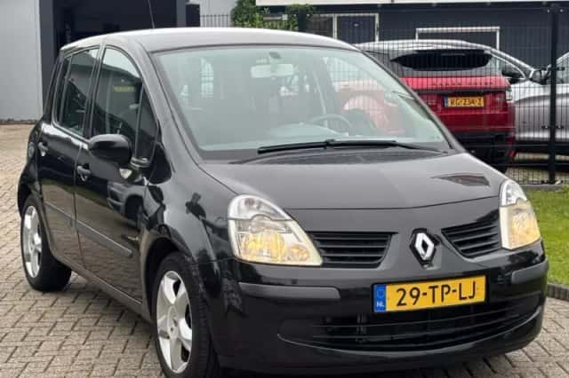 Renault Modus (2007) thumbnail 3