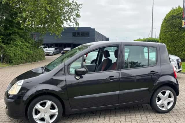 Renault Modus (2007) thumbnail 4