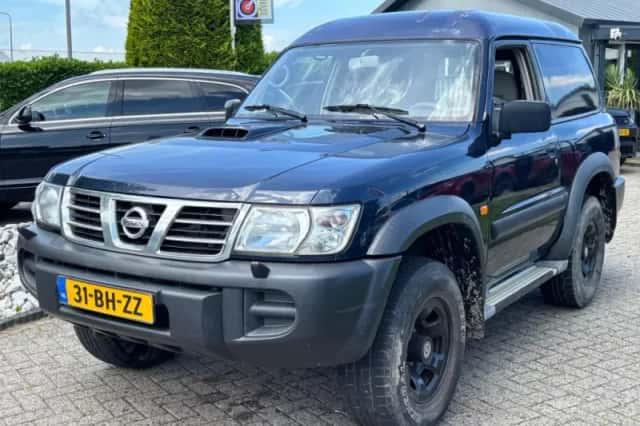 Nissan Patrol GR (2003) thumbnail 1