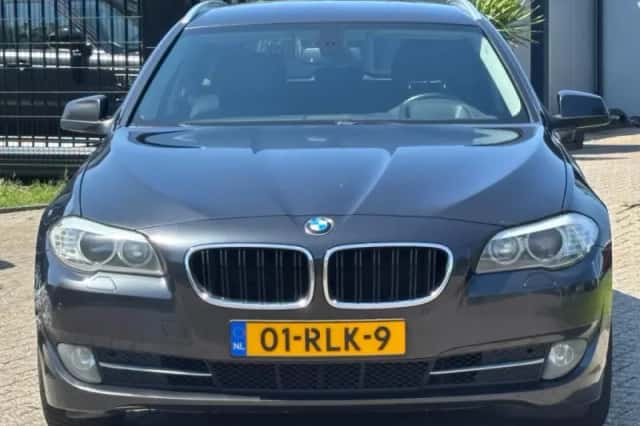 BMW 5-Serie (2011) thumbnail 5
