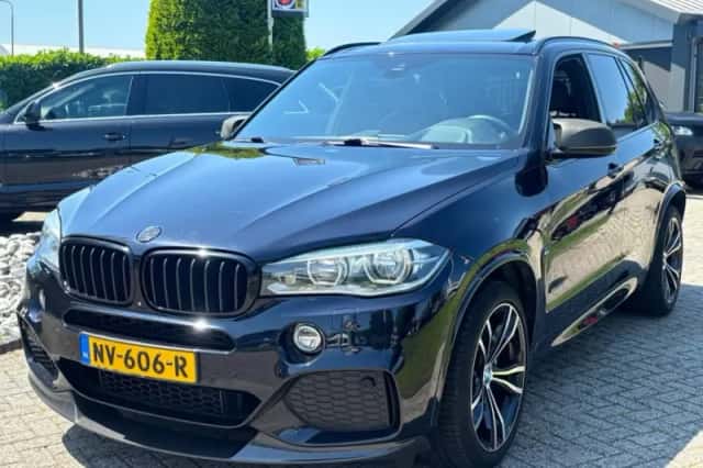BMW X5 (2014) thumbnail 1