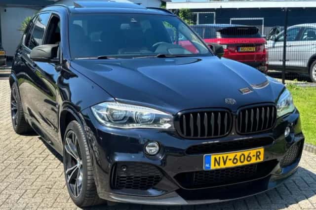 BMW X5 (2014) thumbnail 2