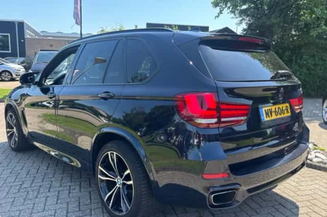 BMW X5 (2014) thumbnail 3