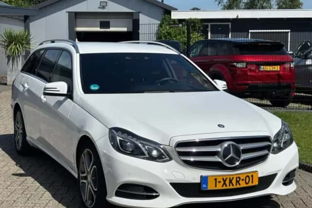 Mercedes-Benz E-Klasse (2013) thumbnail 4