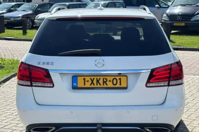 Mercedes-Benz E-Klasse (2013) thumbnail 5