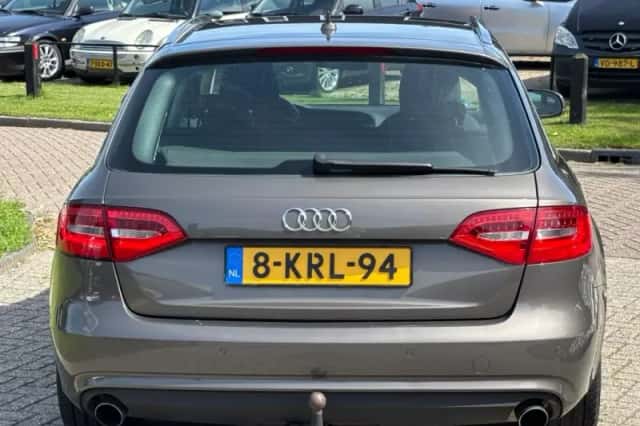 Audi A4 (2013) thumbnail 6