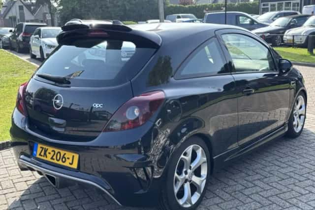 Opel Corsa (2008) thumbnail 5
